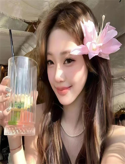 国产农村妇女精品一二区_亚洲国产专区校园欧美_男人用嘴巴添女人的坏处